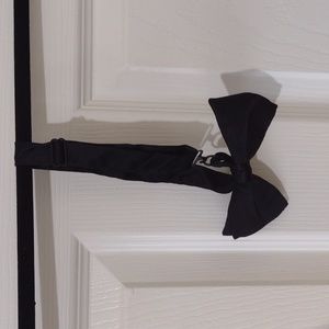 Black bowtie clip on